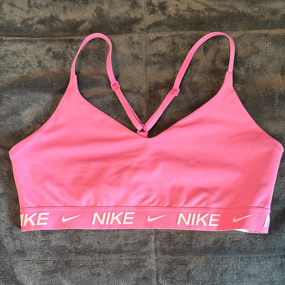 Nike Women's Indy Light Support Sports Bra